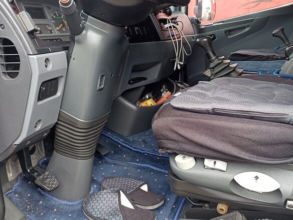 2004 Mercedes-Benz Atego, белый, 3800000 рублей - вид 6