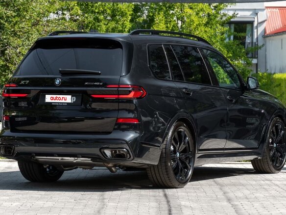 2026 BMW X7 40d I (G07) Рестайлинг, чёрный - вид 3
