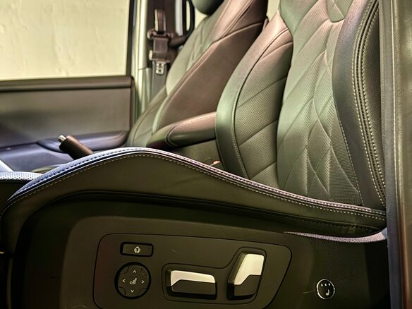 2019 Mercedes-Benz X-Класс 350 d I, серый, 5700000 рублей - вид 23