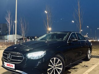 2022 Mercedes-Benz E-Класс 200 V (W213, S213, C238) Рестайлинг, чёрный, 4950000 рублей, вид 1