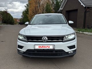 2020 Volkswagen Tiguan II Рестайлинг, белый, 2300000 рублей, вид 2