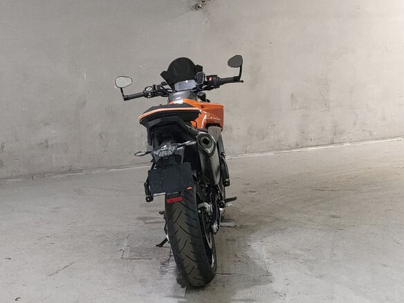 2020 KTM 790 Duke, оранжевый - вид 3