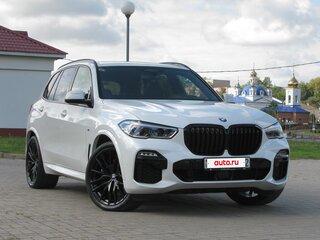 2020 BMW X5 40d IV (G05/G18), белый, 7746297 рублей, вид 5