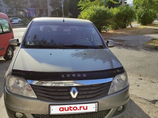2013 Renault Logan I Рестайлинг, бежевый, 550000 рублей, вид 1