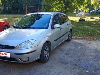 2004 Ford Focus I Рестайлинг, серебристый, 380000 рублей, вид 3