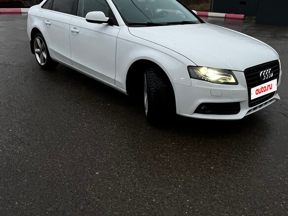 2009 Audi A4 IV (B8), белый, 980000 рублей - вид 3