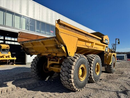 2013 Caterpillar 740, золотистый, 21575000 рублей, вид 3
