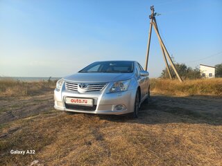 2010 Toyota Avensis III, серебристый, 970000 рублей, вид 3