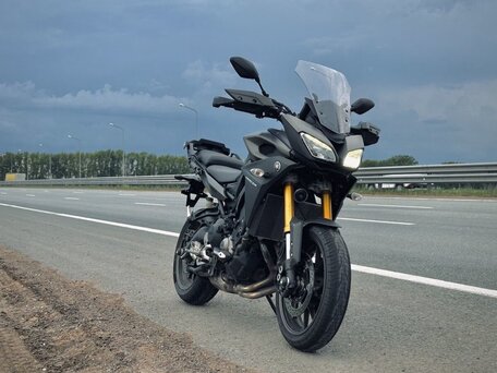 2015 Yamaha MT-09 Tracer (FJ-09), серый, 600000 рублей, вид 2