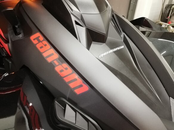 2019 BRP Can-Am Renegade 1000, красный - вид 9