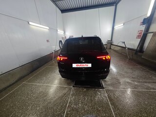 2020 Volkswagen Tiguan II, чёрный, 2250000 рублей, вид 3