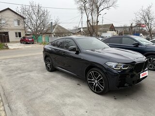 2021 BMW X6 40d III (G06), чёрный, 10200000 рублей, вид 3