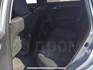 2018 Honda Fit III Рестайлинг, серебристый, 1400000 рублей, вид 3
