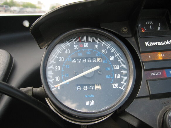 1998 Kawasaki KZ 1000, белый, 1200000 рублей - вид 7