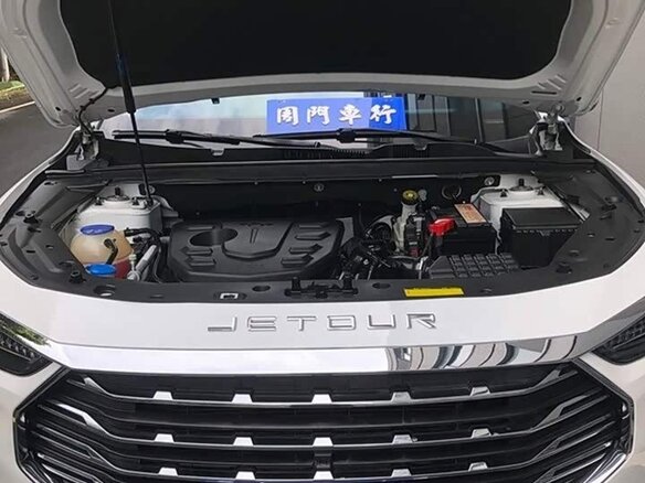2022 Jetour X70+ I, белый, 1350000 рублей - вид 4