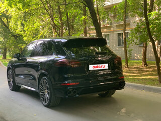 2015 Porsche Cayenne S II Рестайлинг (958), синий, 8400000 рублей, вид 2
