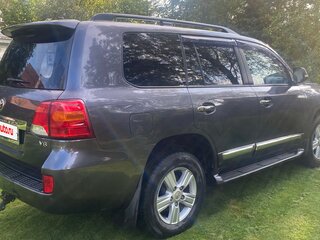 2013 Toyota Land Cruiser 200 Series Рестайлинг 1, серый, 3500000 рублей, вид 2