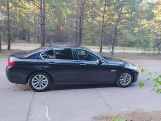 2010 BMW 5 серии 523i VI (F10/F11/F07), чёрный, 1777000 рублей, вид 3