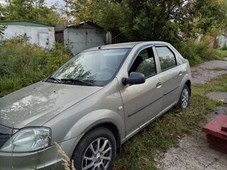 2010 Renault Logan I Рестайлинг, бежевый, 450000 рублей, вид 4