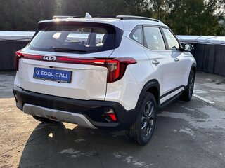 2025 Kia Seltos I Рестайлинг, белый, 2390000 рублей, вид 4