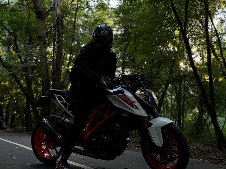 2017 KTM 1290 Super Duke R, белый, 1199900 рублей, вид 5