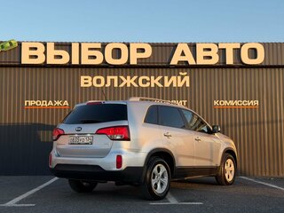 2014 Kia Sorento II Рестайлинг, серебристый, 2130000 рублей, вид 2