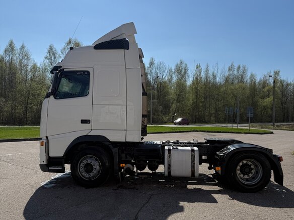 2005 Volvo FH, белый, 1890000 рублей - вид 7