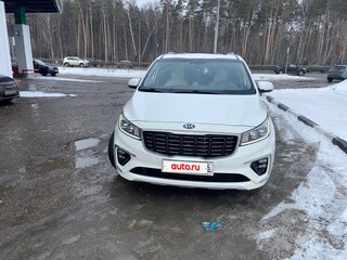 2019 Kia Carnival III, белый, 3050000 рублей, вид 1