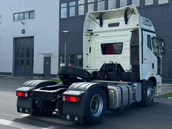 2023 FAW J6 CA4180, белый, 5400000 рублей - вид 7