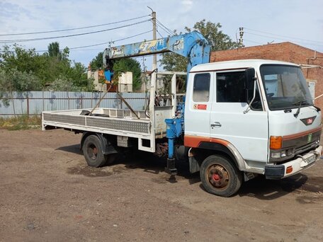 1991 Hino Series 500 (Ranger), белый, 2100000 рублей, вид 1