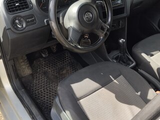 2010 Volkswagen Polo V, серебристый, 520000 рублей, вид 3