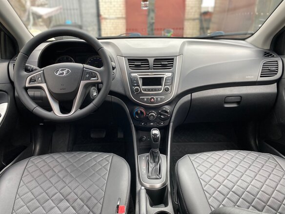 2014 Hyundai Solaris I Рестайлинг, коричневый, 1150000 рублей - вид 8