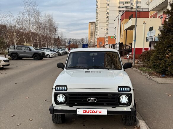 2012 Lada (ВАЗ) 2121 (4x4) I Рестайлинг, белый, 480000 рублей - вид 1