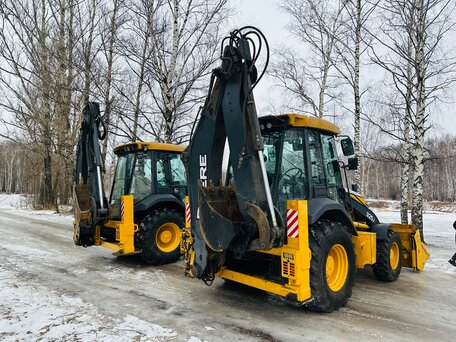 2011 John Deere 325J, 5200000 рублей, вид 4