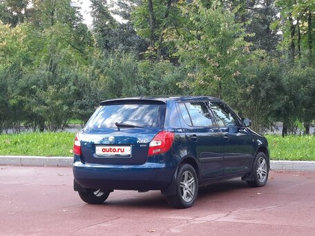 2011 Skoda Fabia II Рестайлинг, синий, 580000 рублей, вид 5
