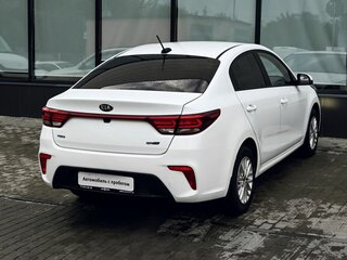 2018 Kia Rio IV, белый, 1453000 рублей, вид 5
