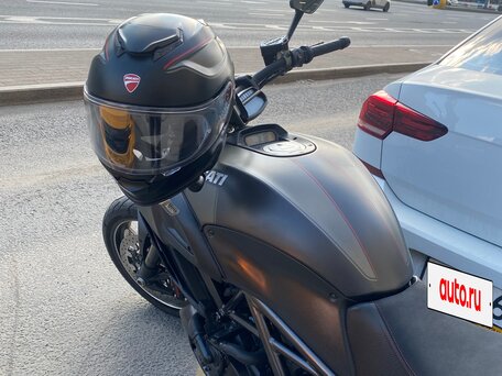 2015 Ducati Diavel Carbon, чёрный, 1250000 рублей, вид 3