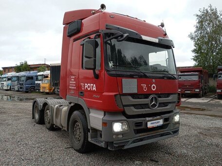 2016 Mercedes-Benz Actros, красный, 2868450 рублей, вид 2