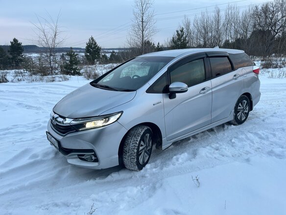 2016 Honda Shuttle II, серебристый, 1100000 рублей