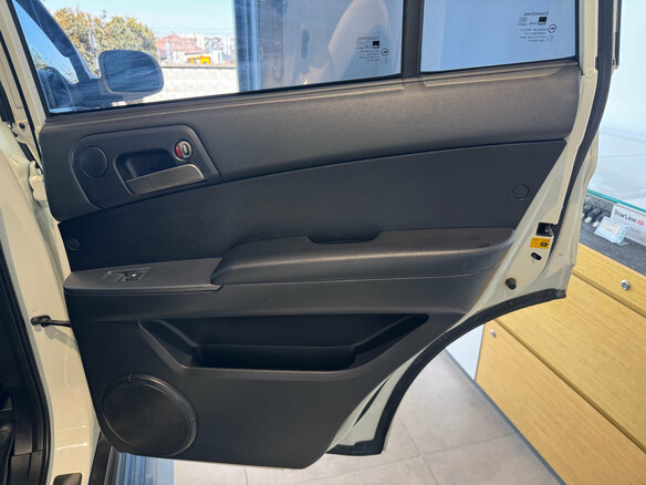 2012 SsangYong Kyron 6-speed I Рестайлинг, белый - вид 15