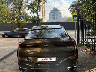 2019 BMW X6 40i III (G06), серый, 7500000 рублей, вид 3