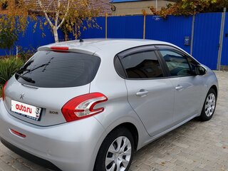 2013 Peugeot 208 I, серебристый, 700000 рублей, вид 4