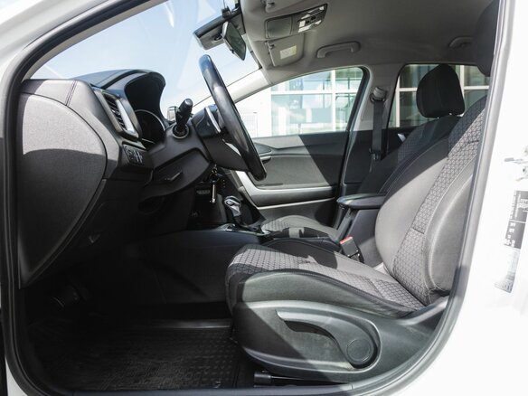2019 Kia Ceed III, белый - вид 11