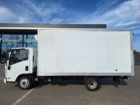 2020 Isuzu Elf (N-series), белый, 1950000 рублей, вид 3