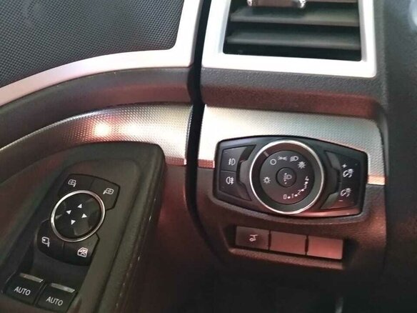 2014 Ford Explorer Sport V, белый, 2650000 рублей - вид 3