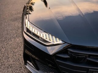 2022 Audi A7 55 TFSI II (4K), чёрный, 6500000 рублей, вид 3
