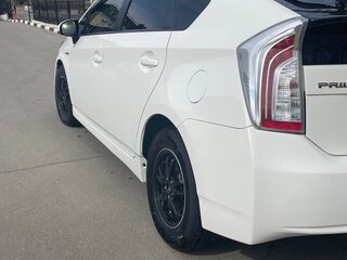 2012 Toyota Prius III Рестайлинг (XW30), белый, 1080000 рублей, вид 3