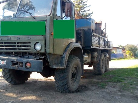 1985 КамАЗ 4310, зелёный, 3500000 рублей, вид 1