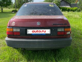 1988 Volkswagen Passat B3, красный, 130000 рублей, вид 4