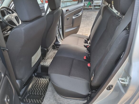 2015 Toyota Succeed I Рестайлинг, серебристый, 1400000 рублей - вид 34